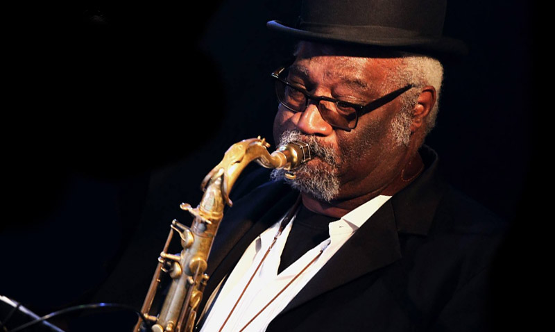 Ric saxophone